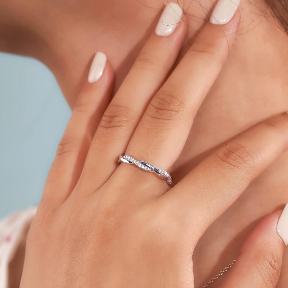 Elegant Silver Twisted Moissanite Band Ring